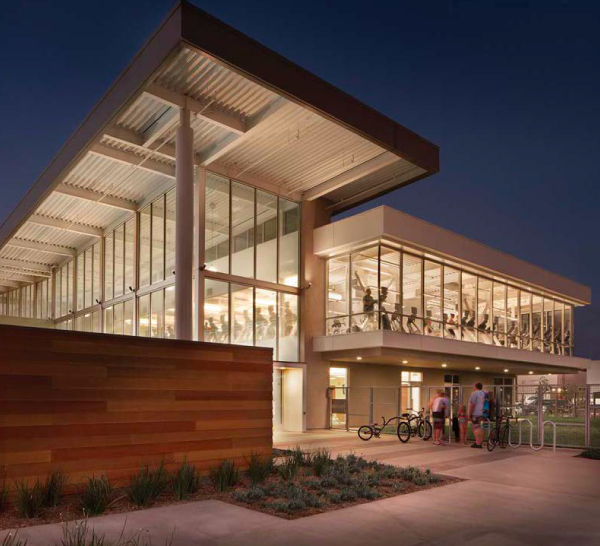 Exterior Commercial Lighting
